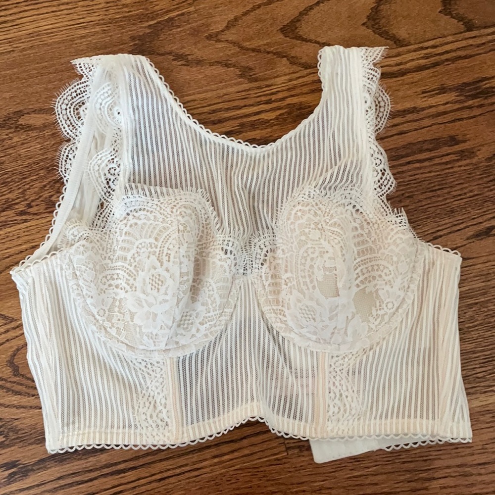 Victoria’s Secret high neck bralette size 32DD